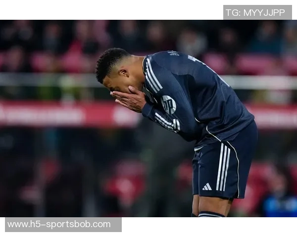 马卡报道伊斯科因伤病问题仍未能回归伯纳乌参加皇马比赛